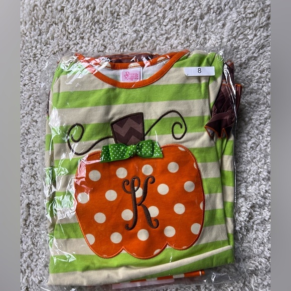 Kids 8 Ricrac & Ruffles Embroidered “K” Fall Set NEW - Picture 2 of 14